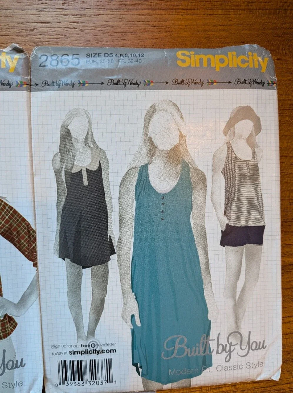 Assorted Women's Y2K Sewing Patterns